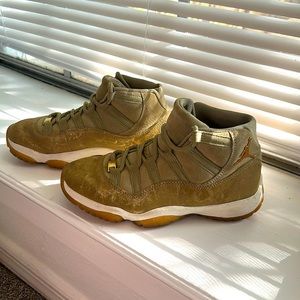 Jordan 11 Retro - Women’s 7 - Neutral Olive Brown Gold